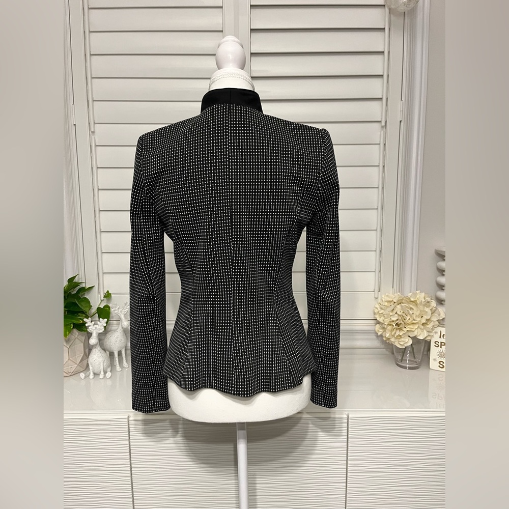 White House Black Market Blazer - Picture 3 of 6